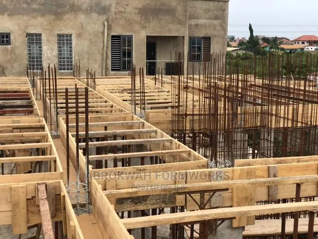 Formworks/Decking/Retaining Wall/Collimns/Lift/Scaffolds · Photo 1