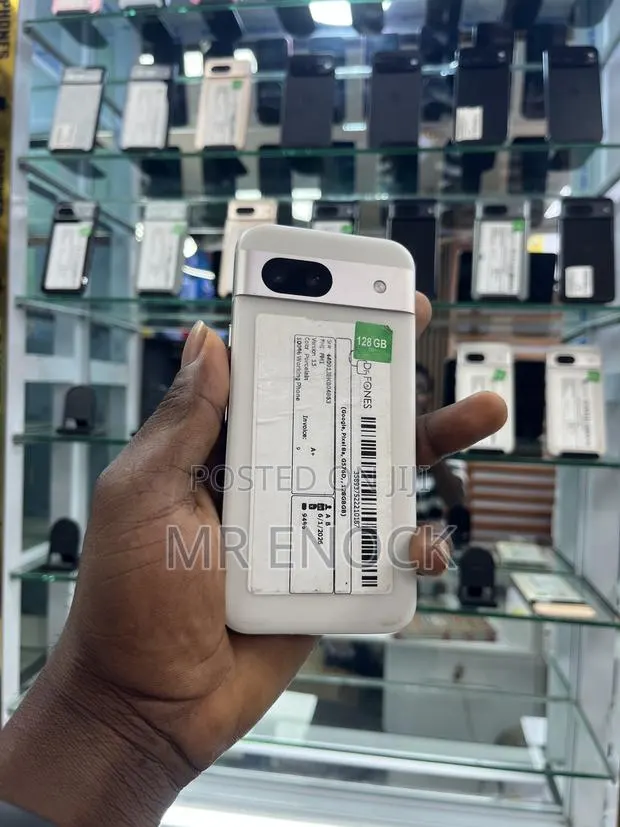 New Google Pixel 8a 128 GB White · Photo 1