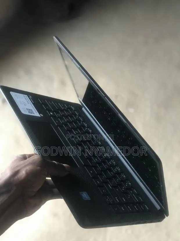 Laptop HP 4GB Intel Celeron HDD+SSD 60GB · Photo 1