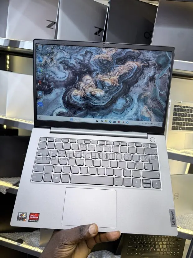 Laptop Lenovo Thinkbook 14 16GB AMD Ryzen 7 SSD 256GB · Photo 1