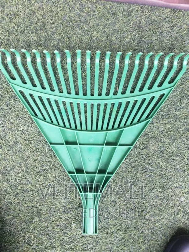 Quality Garden Rake · Photo 1