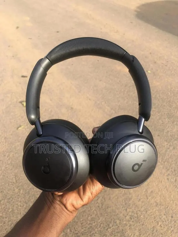 Preowned Anker Soundcore Q45 Headset From America in Stock · Photo 1