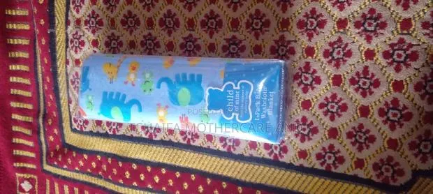 Coloured Cot Sheet · Photo 3