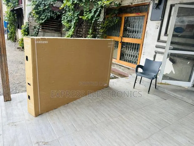 Amazing New Slim Samsung 85 Inch Qled Q80c Smart Tv (2023)Tv · Photo 1