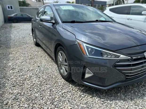 Hyundai Elantra Limited 2020 Gray · Photo 1