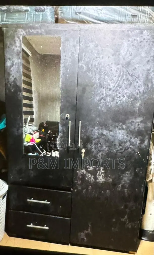 2in1 Wardrobe · Photo 1