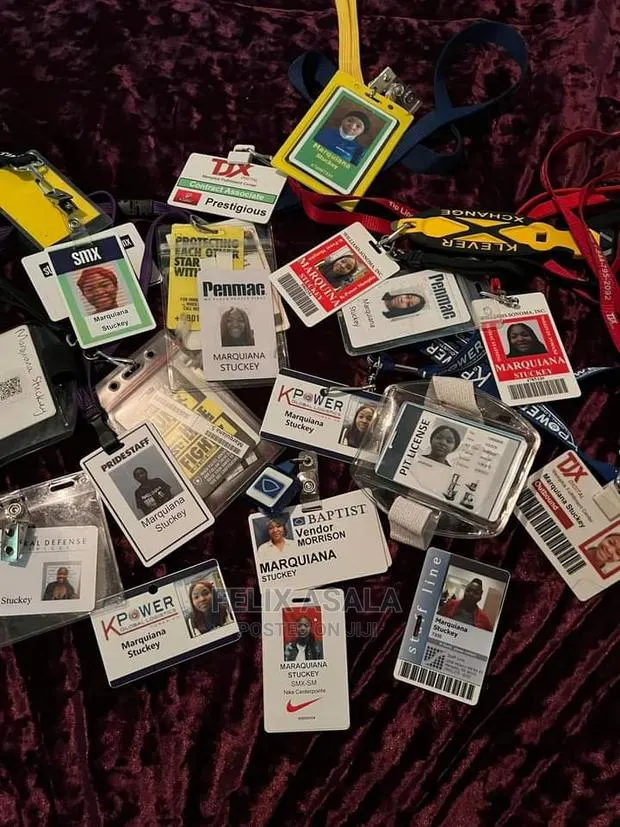 Plastic Id Card Printing Services, Glossy · Photo 1