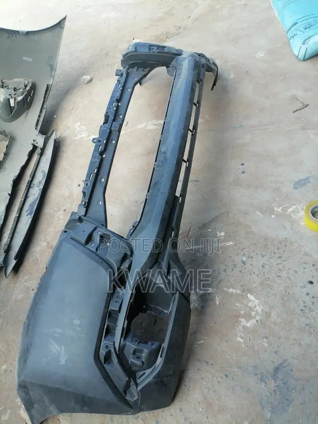 Front Bumper for Mitsubishi Pajero Sports 2015 Upwards · Photo 1