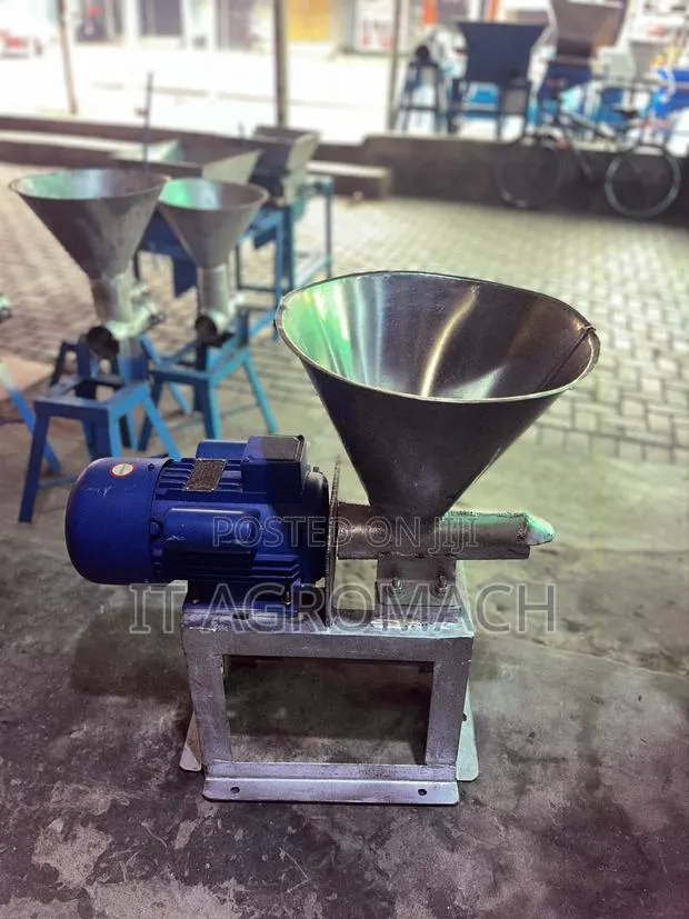 Small Fufu Machine With Electric Motor · Photo 1