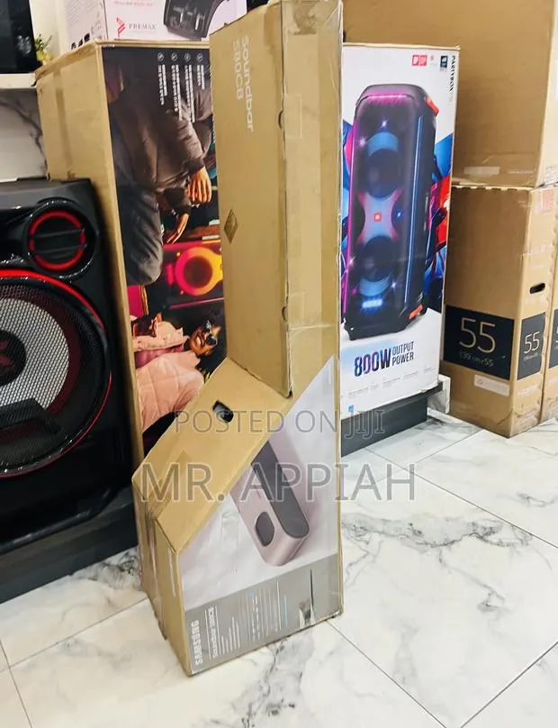 Elegant Samsung S80cb Dolby Atmos Sound Bar System With Remote Control · Photo 1