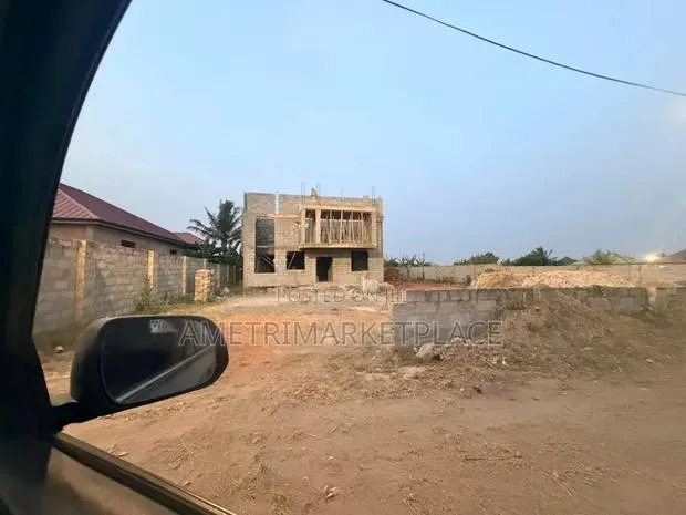 Very Quality 4bdrm House at Gbetsile Court, Beside Stonebowy's House. · Photo 4