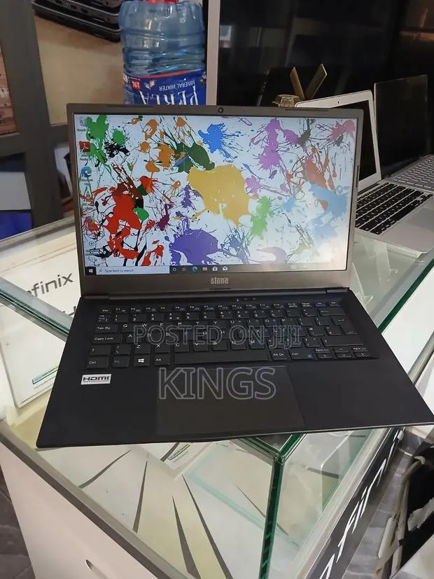Laptop Stone Stone 4GB Intel Core i5 SSD 256GB · Photo 1
