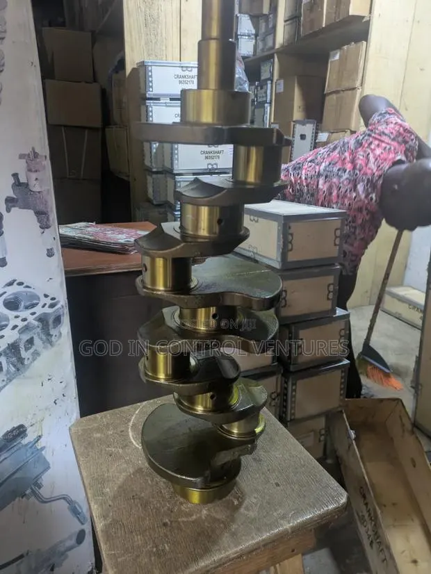 4D34 Crankshaft · Photo 1