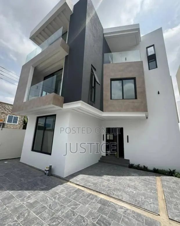 4bdrm House in Dzorwulu for sale · Photo 1