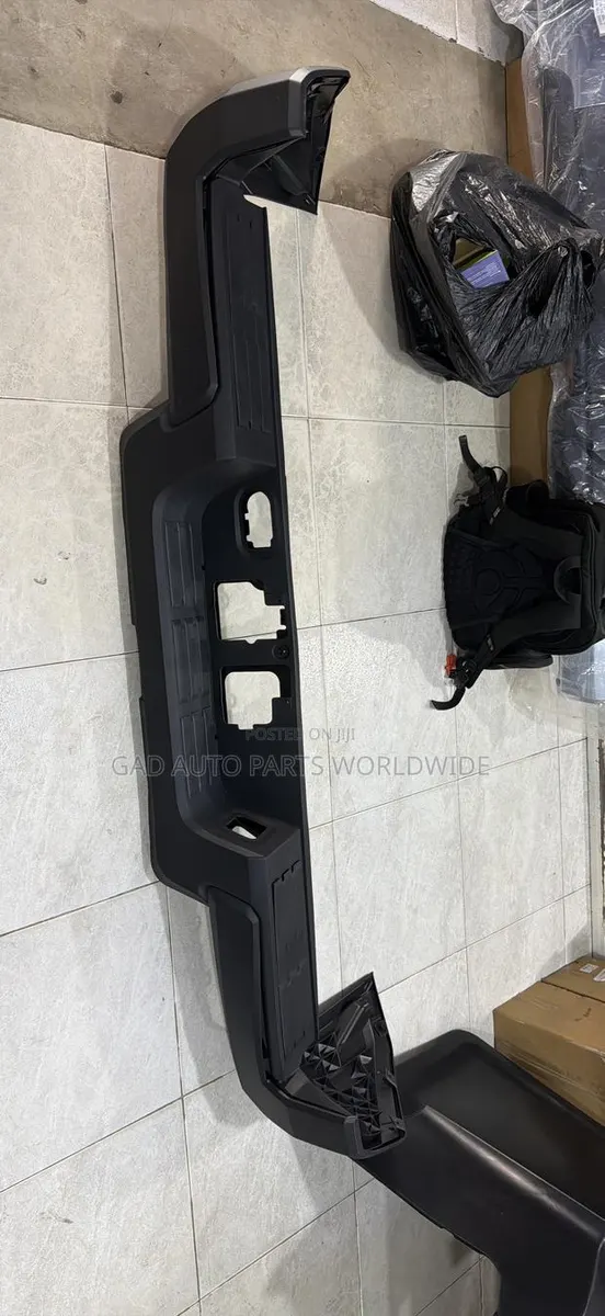 Toyota Tacoma Rear Bumper 2024-2026 · Photo 1
