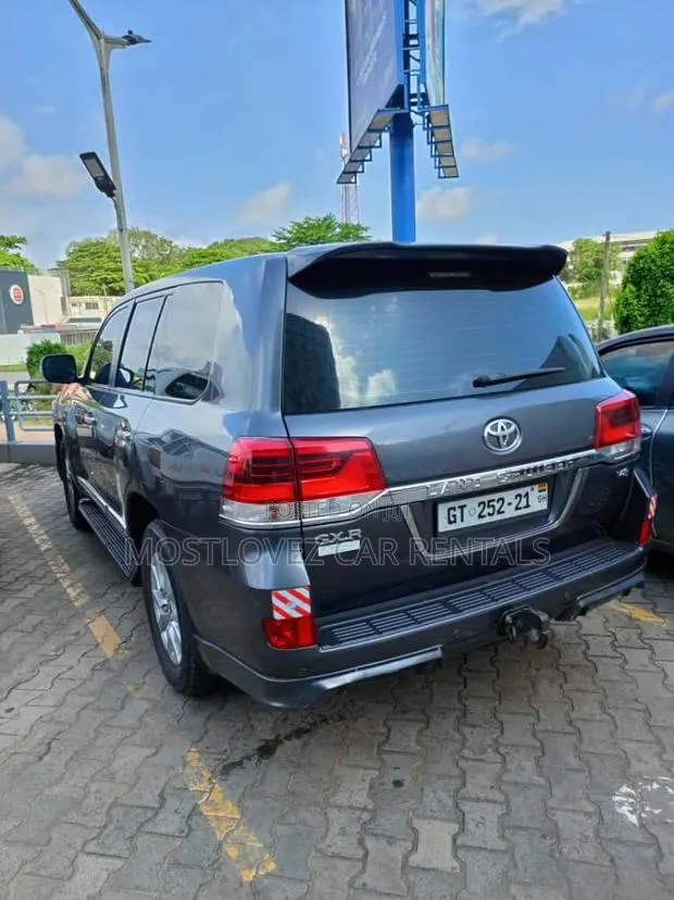 Car Rental Service - Landcruisers for Rent- Chauffeur Only · Photo 1