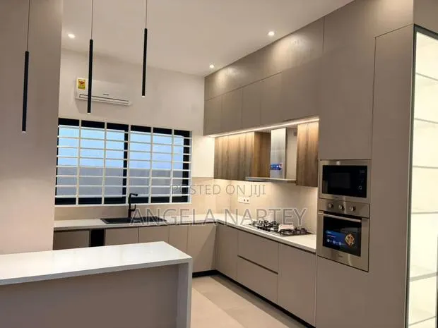 4bdrm House in Community 20 Spintex for sale · Photo 3