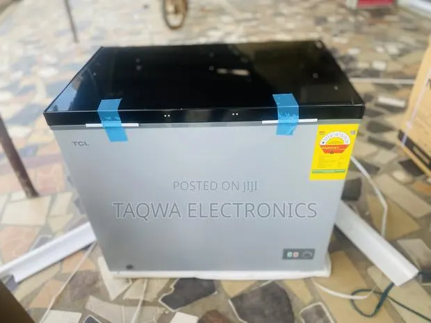 TCL Efficient 251l Chest Freezer · Photo 1