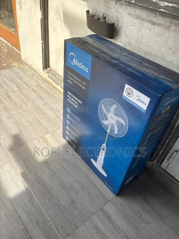 Small but Mighty Powerful Rechargeable Fan by Midea · Photo 1
