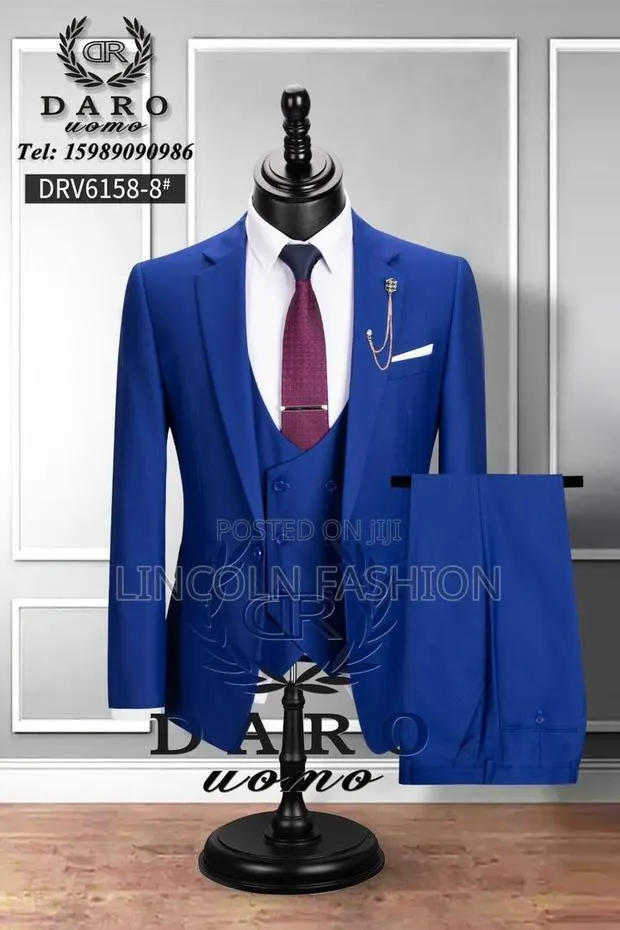 Three Pieces Suit For Men · Photo 1