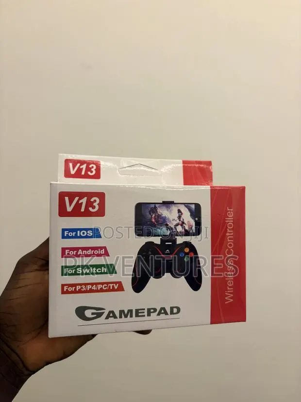 Bluetooth Wireless Game Controller (Model V13) · Photo 1