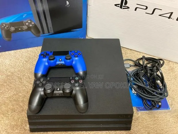 Play Station 4 Pro · Photo 1