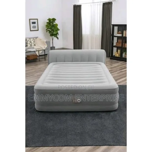 Bestway Quality Double Size Air Bed With Inbuilt Electric Pump · Photo 1