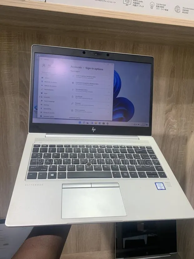 Laptop HP EliteBook 830 G5 8GB Intel Core i5 SSD 256GB · Photo 1