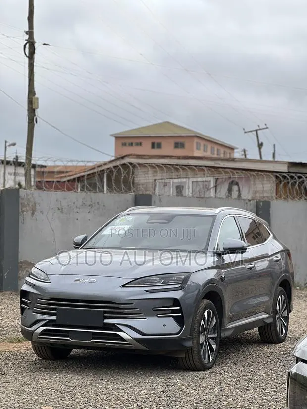 New BYD Song Plus 1.5 CVT Hybrid AWD 2024 Silver · Photo 1