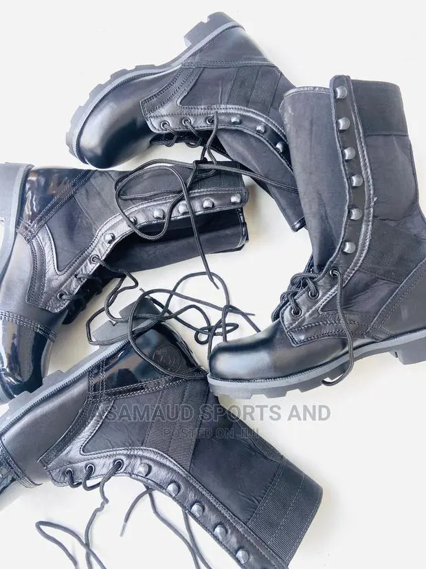 Original Army Strong Safty Boot at Cool Price · Photo 1