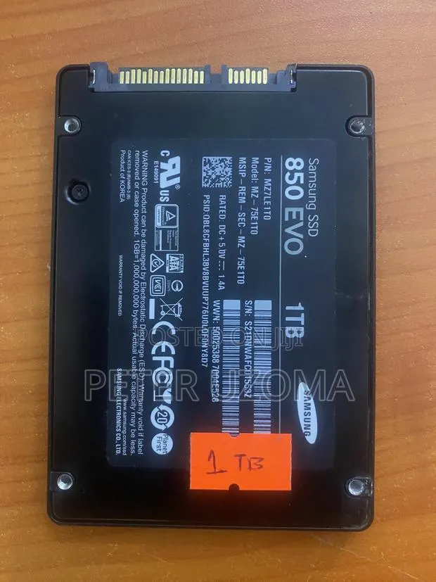 Sata Solid State Drives · Photo 1