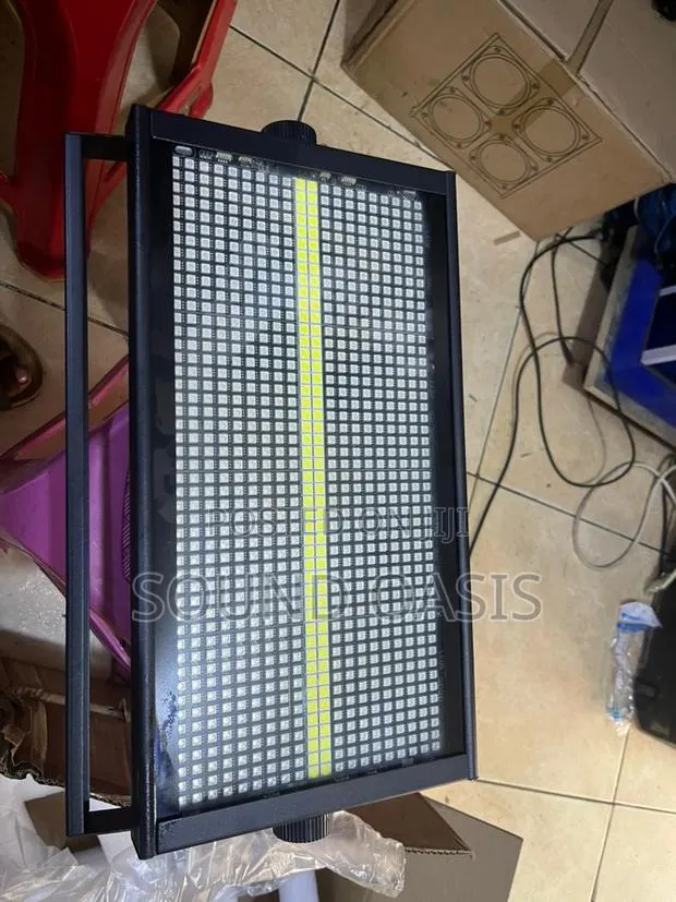 8+8 Led Rgb+ White Dyeing Strobe Light Led 1000w 8+8 · Photo 1