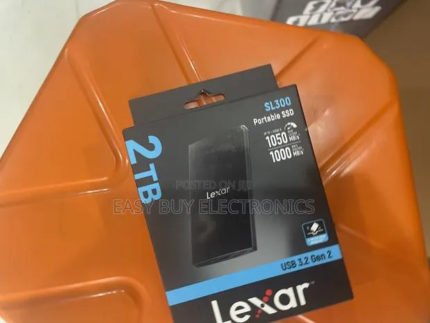 1050/MBS Lexar 2TB Portable SSD Drive · Photo 1