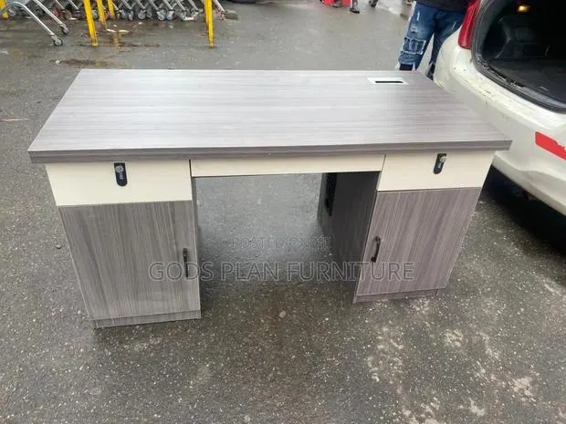 Office Table · Photo 1