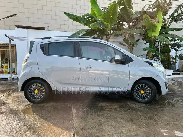 Chevrolet Spark 2013 Gray · Photo 1