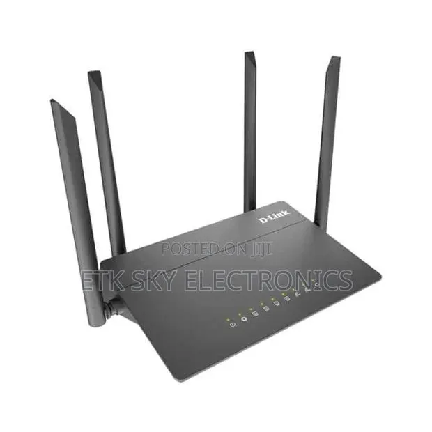 D-Link Wireless Ac1200 Dualband Router, 4x Ethernet Ports, VPN Support · Photo 1