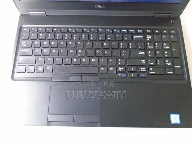New Laptop Dell Latitude 5580 8GB Intel Core i5 SSD 256GB · Photo 1