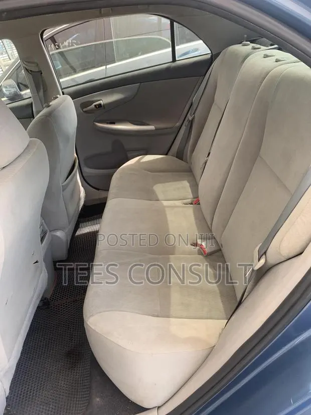 Toyota Corolla 2013 Blue · Photo 6