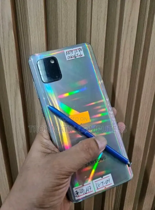 New Samsung Galaxy Note 10 Lite 128 GB Yellow · Photo 1