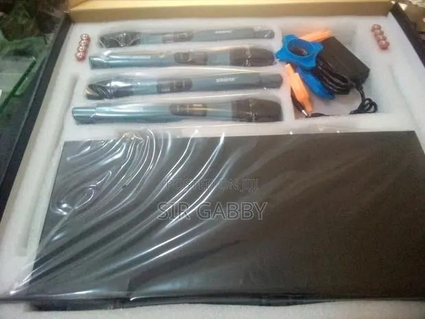 4 in 1 Shure Microphone · Photo 1