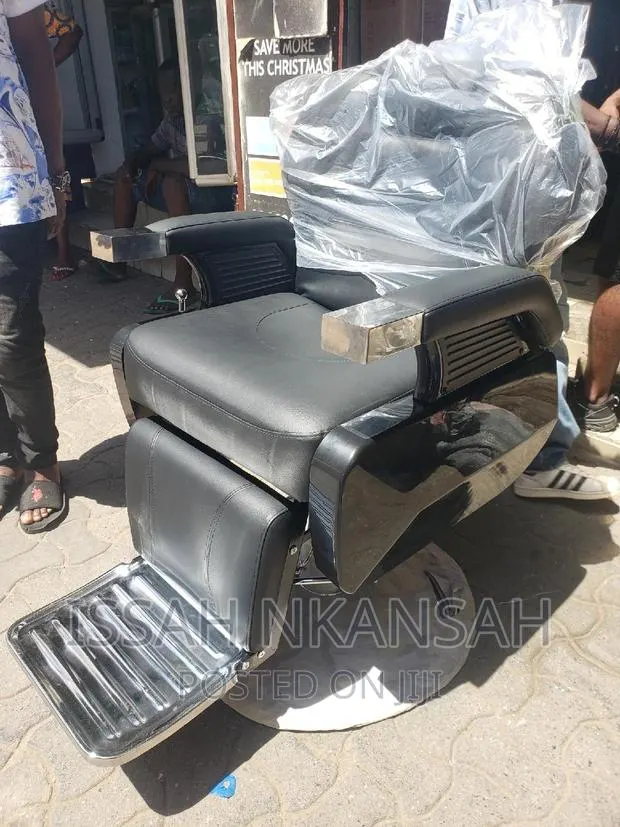 Barbering Chair · Photo 1