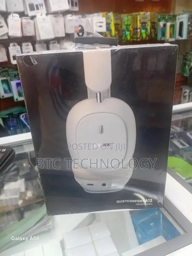 Bose Quietcomfort A12 · Photo 1