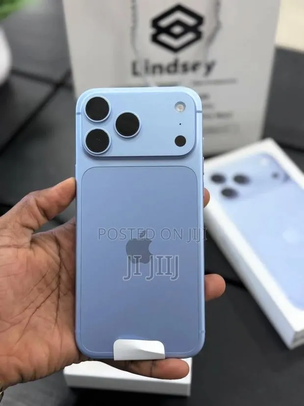 Apple iPhone 18 Pro Max 512 GB Blue · Photo 1