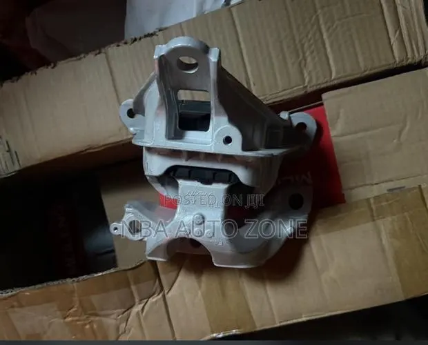 Honda Accord 2.0 Gear Box Mount · Photo 1