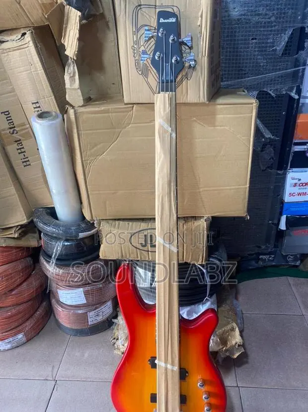 Ibanez Active 5-String Bass Guitar · Photo 1