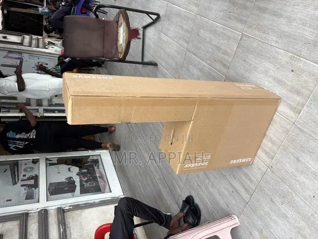 Newly in Stock Samsung 2.1ch(B450f)300watt Sound Bar System · Photo 1