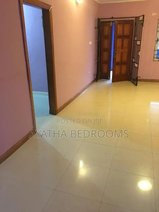 3bdrm House in Modern Properties, Sakumono for rent · Photo 1