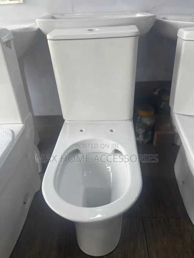 MCL Water Closet · Photo 1