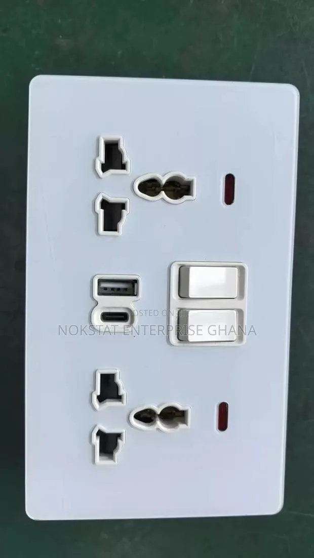 Tempered Glass Universal USB +Type C Socket · Photo 1