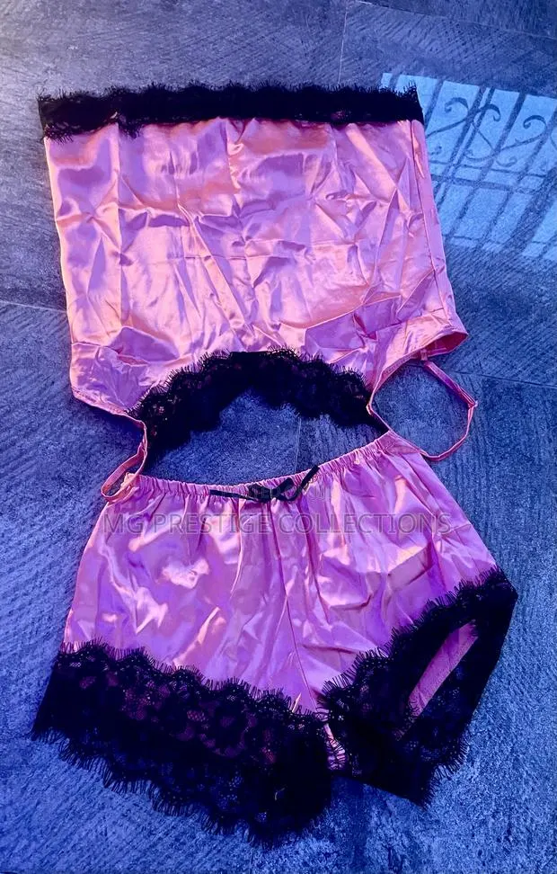 Pajama Set · Photo 1